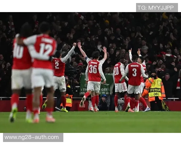 欧联杯激战回顾拜仁逆转阿森纳红牌争议引发全场热议