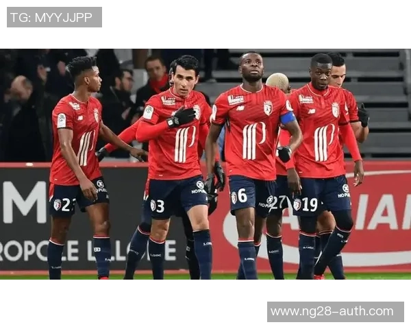 德甲精彩对决里昂大胜那不勒斯乌龙球成比赛转折点