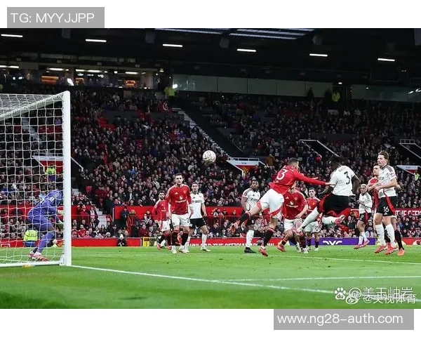 足总杯曼联逆转拜仁5-1补时争议进球点燃全场激情
